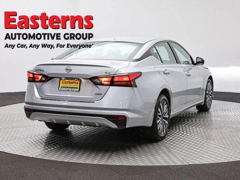 Used 2023 Nissan Altima 2.5 SV AWD/4WD image 5
