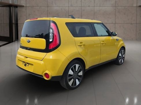 Used 2015 Kia Soul ! image 7