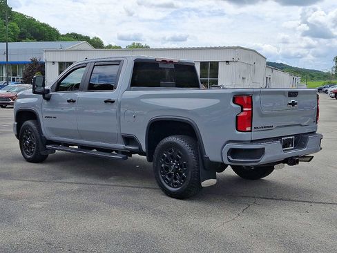 Used 2024 Chevrolet Silverado 2500 LT w/ Z71 Sport Edition AWD/4WD image 4