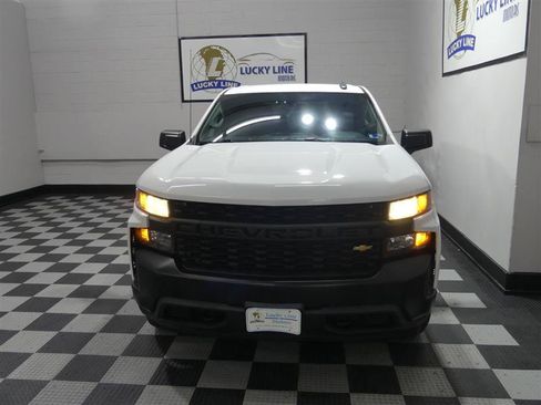 Used 2020 Chevrolet Silverado 1500 W/T w/ WT Value Package AWD/4WD image 3