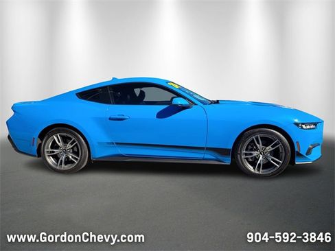 Used 2024 Ford Mustang Premium image 7