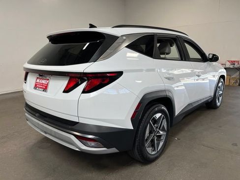 Used 2025 Hyundai Tucson SEL FWD image 3