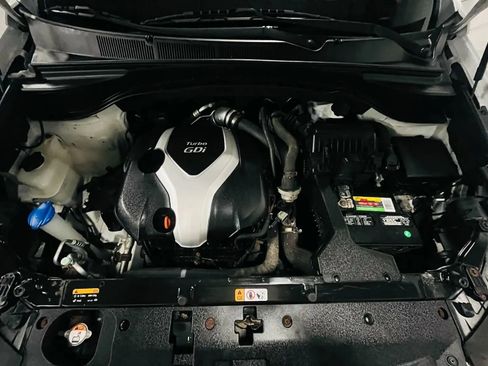 Used 2013 Hyundai Santa Fe Sport 2.0T image 23