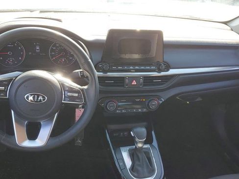 Used 2019 Kia Forte S image 19