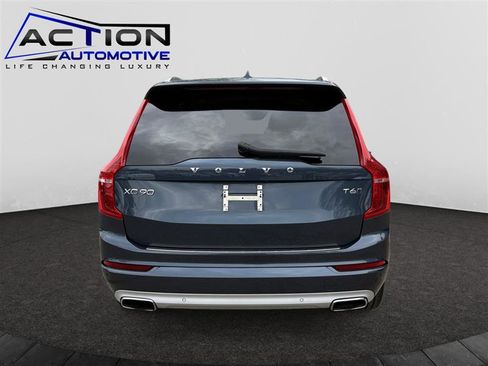 Used 2021 Volvo XC90 T6 Momentum w/ Climate Package image 7