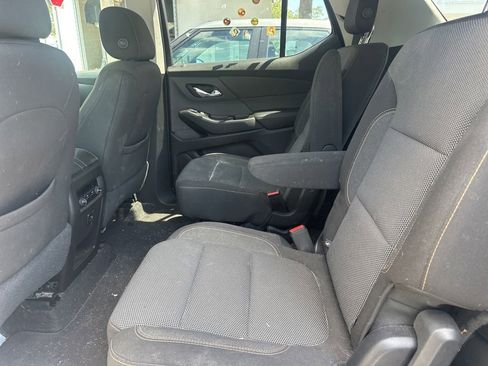 Used 2018 Chevrolet Traverse LT AWD/4WD image 14