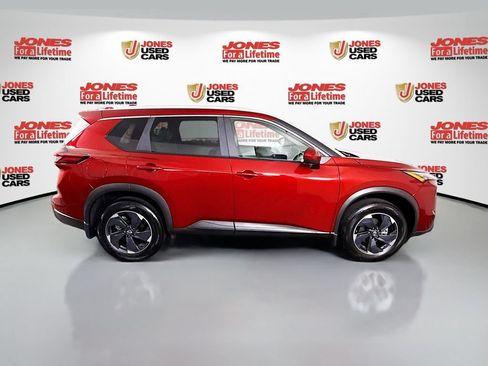 Certified 2025 Nissan Rogue SV w/ SV Premium Package AWD/4WD image 18