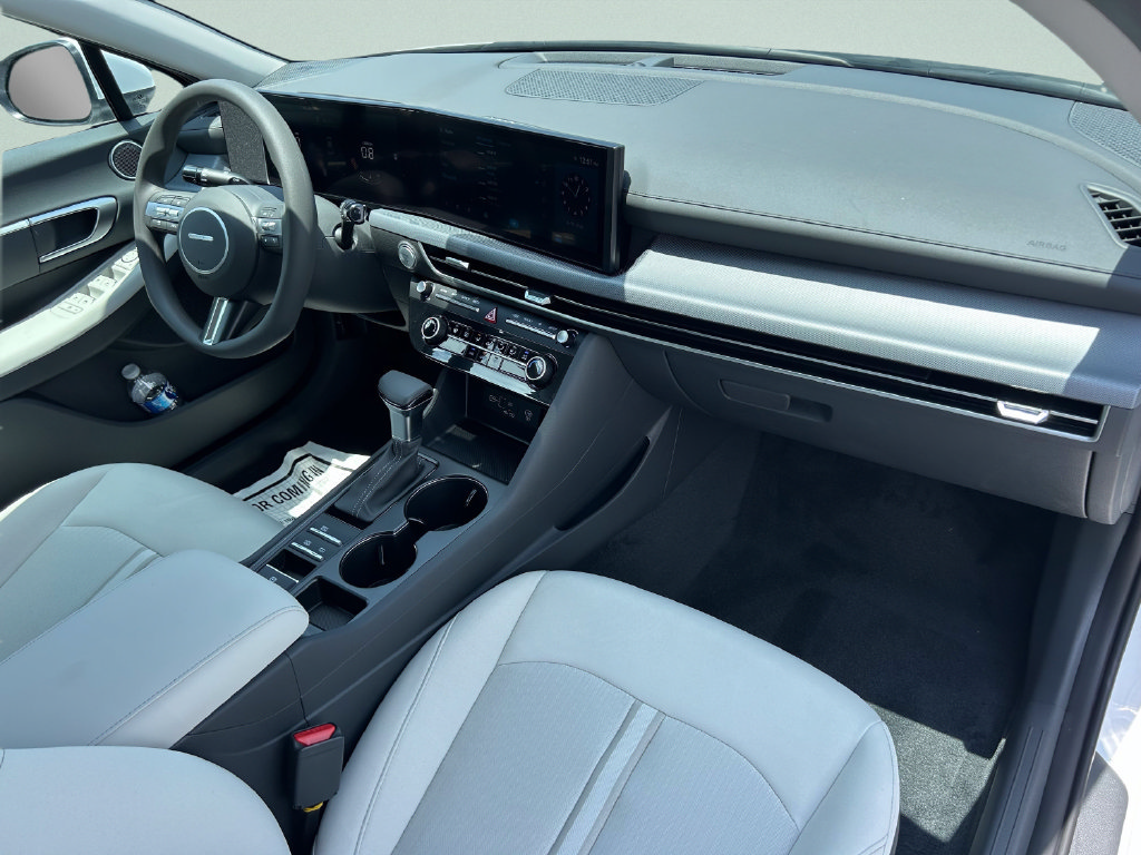 New 2026 Hyundai Sonata SE FWD image 14