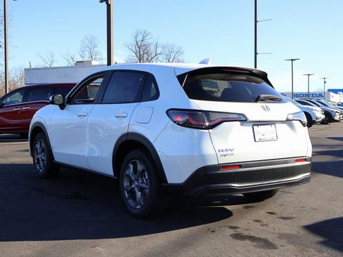 New 2026 Honda HR-V LX image 3