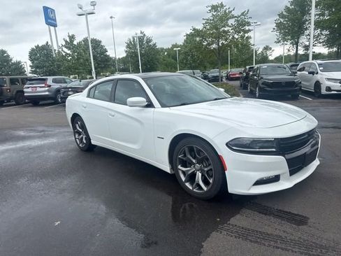 Used 2015 Dodge Charger R/T w/ Plus Group RWD image 6
