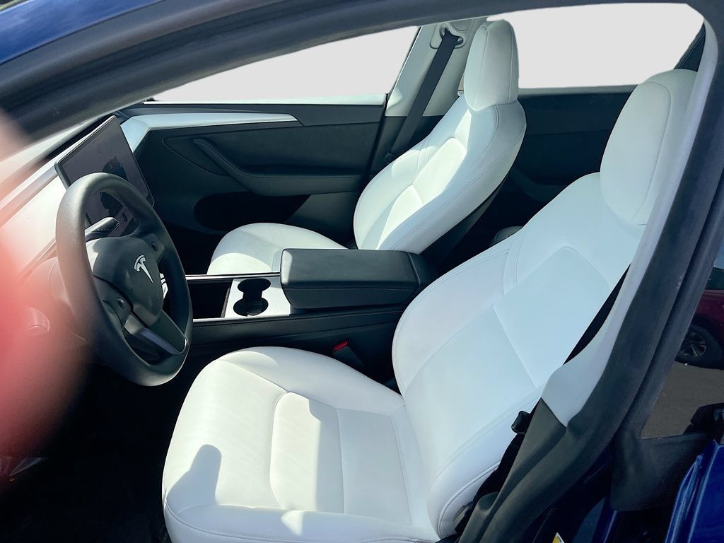 Used 2024 Tesla Model Y Performance AWD/4WD image 19