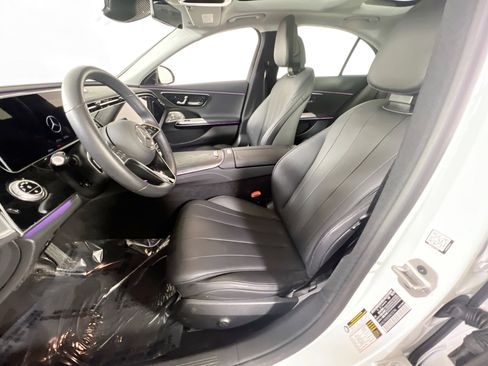 Used 2024 Mercedes-Benz E 350 4MATIC Sedan image 22