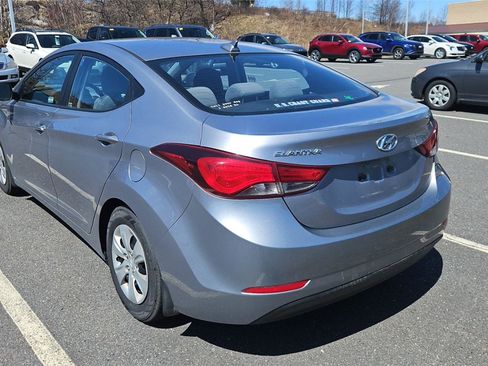 Used 2016 Hyundai Elantra SE FWD image 5