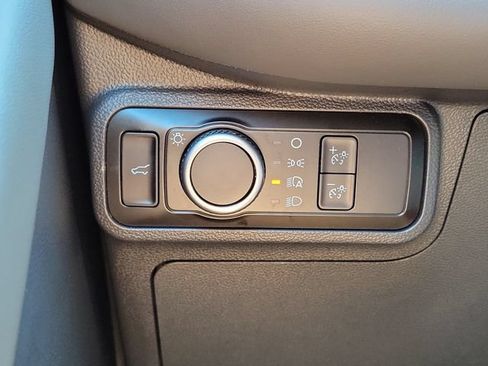 Used 2026 Ford Explorer Active RWD image 13