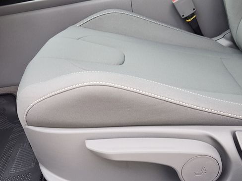 New 2026 Hyundai Elantra Sport FWD image 23