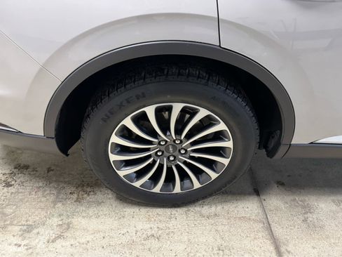 Used 2022 Lincoln Aviator Reserve w/ Equipment Group 201A image 8