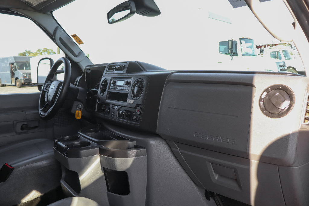 Used 2022 Ford E-350 and Econoline 350 Super Duty RWD image 28
