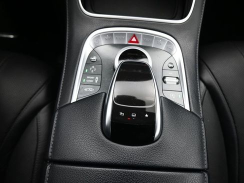 Used 2016 Mercedes-Benz S 550 4MATIC Sedan image 30