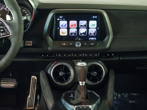 Used 2018 Chevrolet Camaro ZL1 image 7