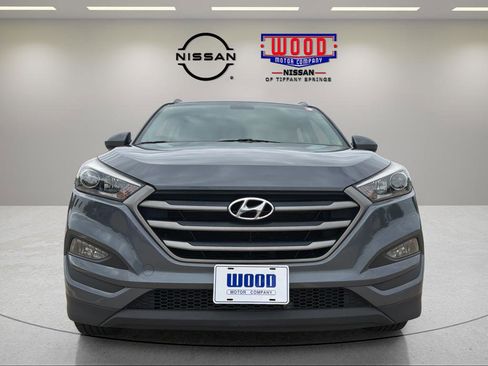 Used 2016 Hyundai Tucson SE w/ Option Group 12 FWD image 4