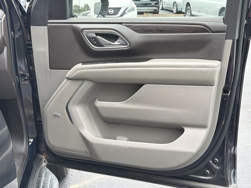 Used 2023 Chevrolet Tahoe LT AWD/4WD image 9
