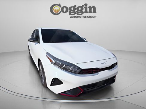 Used 2022 Kia Forte GT-Line w/ GT-Line Premium Package image 17