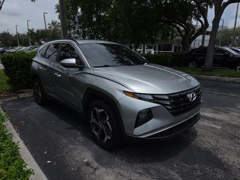 Used 2023 Hyundai Tucson SEL w/ Convenience Package AWD/4WD image 2