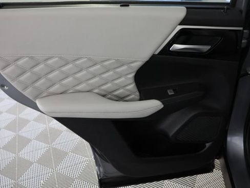 Used 2024 Mitsubishi Outlander SEL image 25