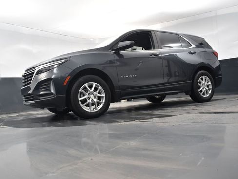 Used 2022 Chevrolet Equinox LT image 24