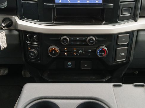 Used 2023 Ford F350 XLT image 13