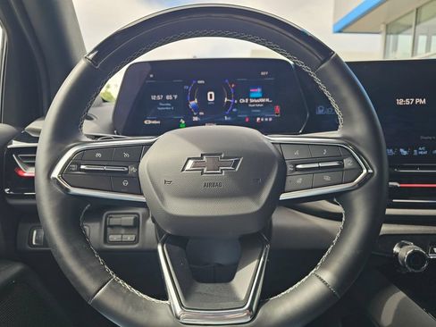 Used 2026 Chevrolet Silverado EV Trail Boss AWD/4WD image 28