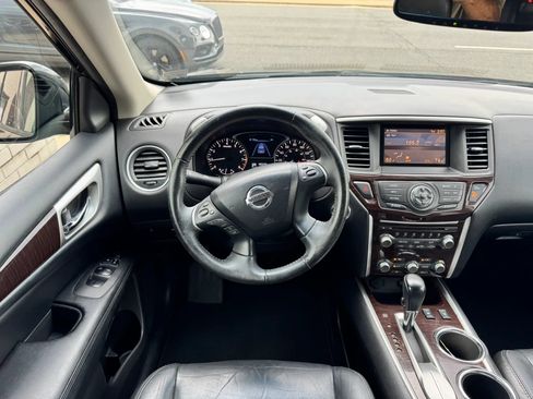 Used 2013 Nissan Pathfinder SL FWD image 28