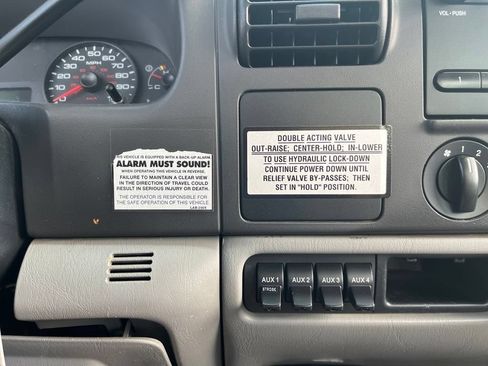 Used 2006 Ford F350 XL AWD/4WD image 23