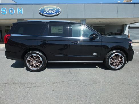 New 2026 Ford Expedition King Ranch AWD/4WD image 2