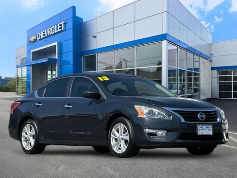 Used 2013 Nissan Altima 2.5 SV FWD image 9