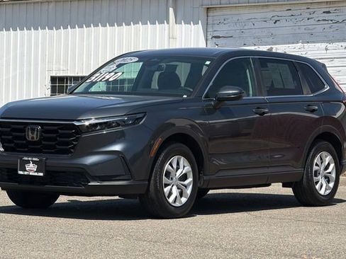 Used 2025 Honda CR-V LX image 8