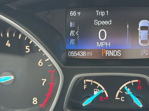 Used 2019 Ford Escape Titanium AWD/4WD image 18