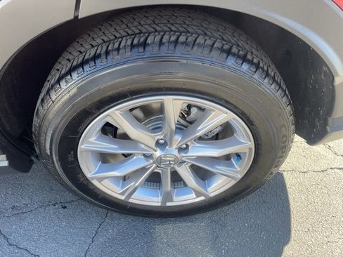 Used 2025 Honda CR-V EX-L image 9