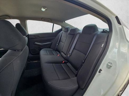 Used 2025 Nissan Altima 2.5 SV FWD image 16