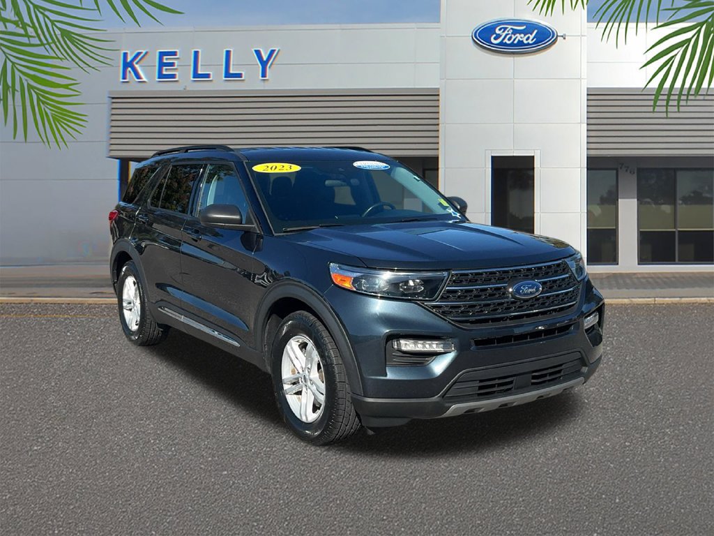 Certified 2023 Ford Explorer XLT w/ Equipment Group 202A RWD image 7