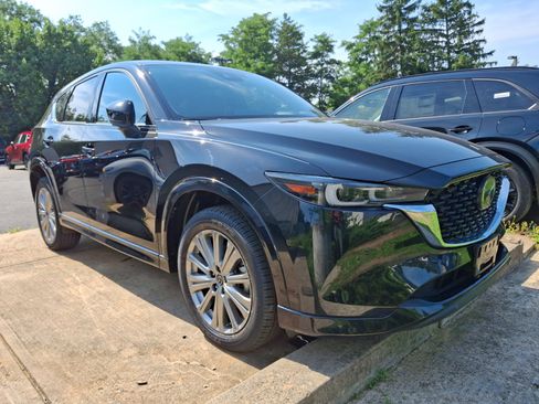 Used 2023 MAZDA CX-5 Signature AWD/4WD image 1