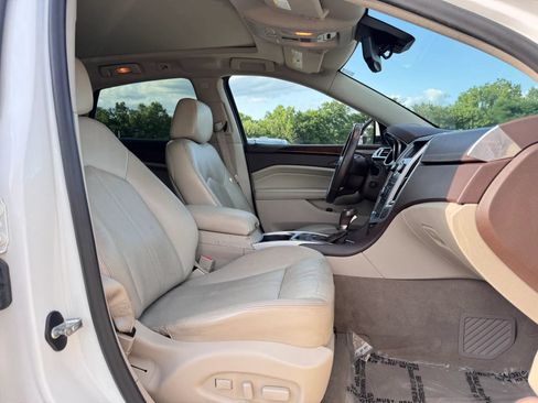 Used 2011 Cadillac SRX Luxury AWD/4WD image 21