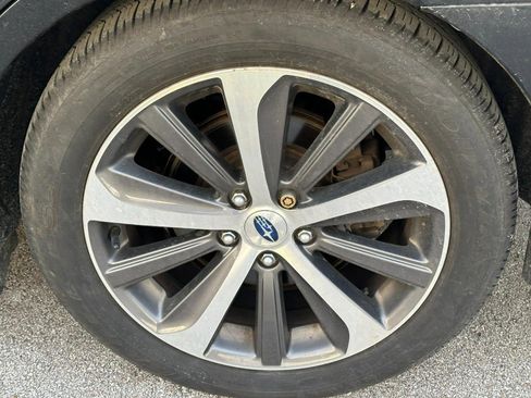 Used 2018 Subaru Legacy 2.5i Limited image 11