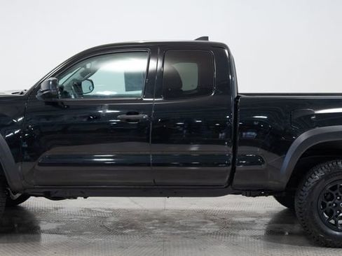 Used 2019 Toyota Tacoma SR w/ SX Package image 8