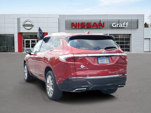 Used 2023 Buick Enclave Essence w/ Experience Buick Package FWD image 4