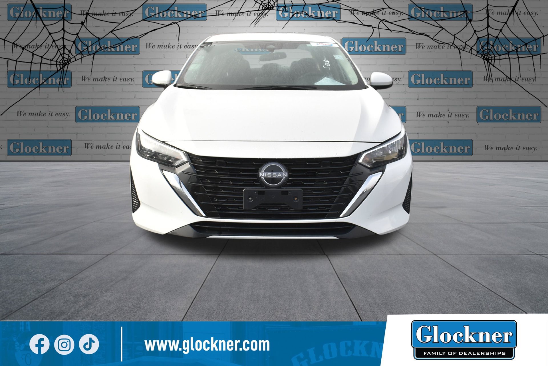 Used 2025 Nissan Sentra SV FWD image 2