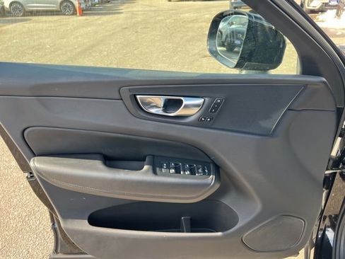 Certified 2025 Volvo XC60 B5 Plus image 26