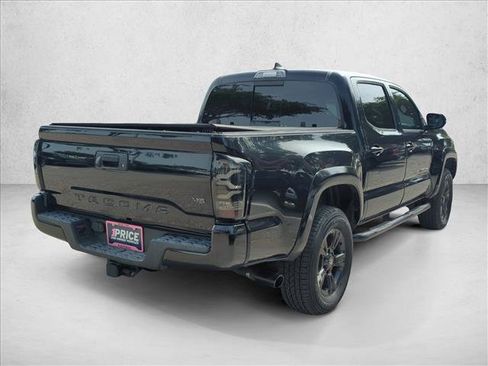 Used 2019 Toyota Tacoma TRD Sport RWD image 5