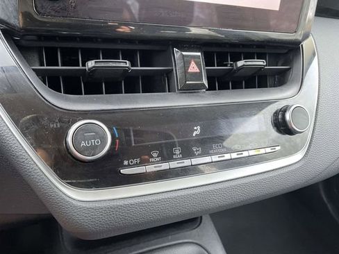 Used 2024 Toyota Corolla LE image 29