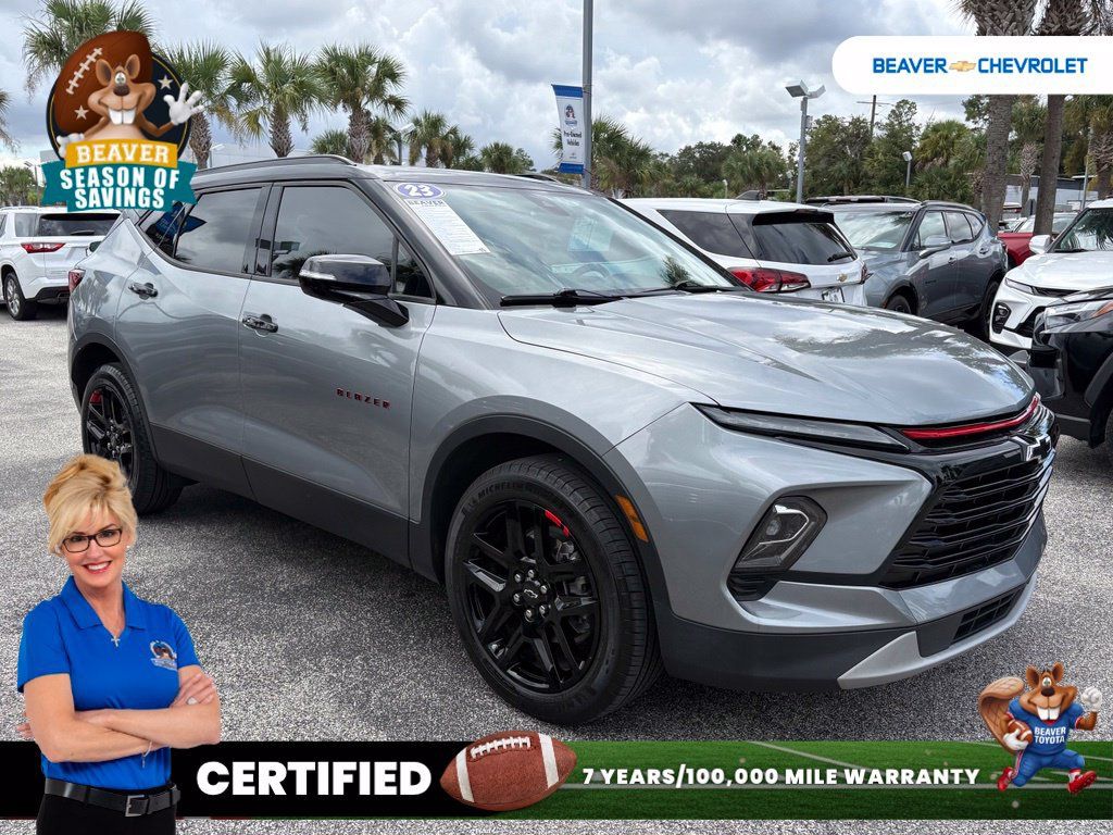 Used 2023 Chevrolet Blazer LT w/ Sound & Technology Package FWD image 9